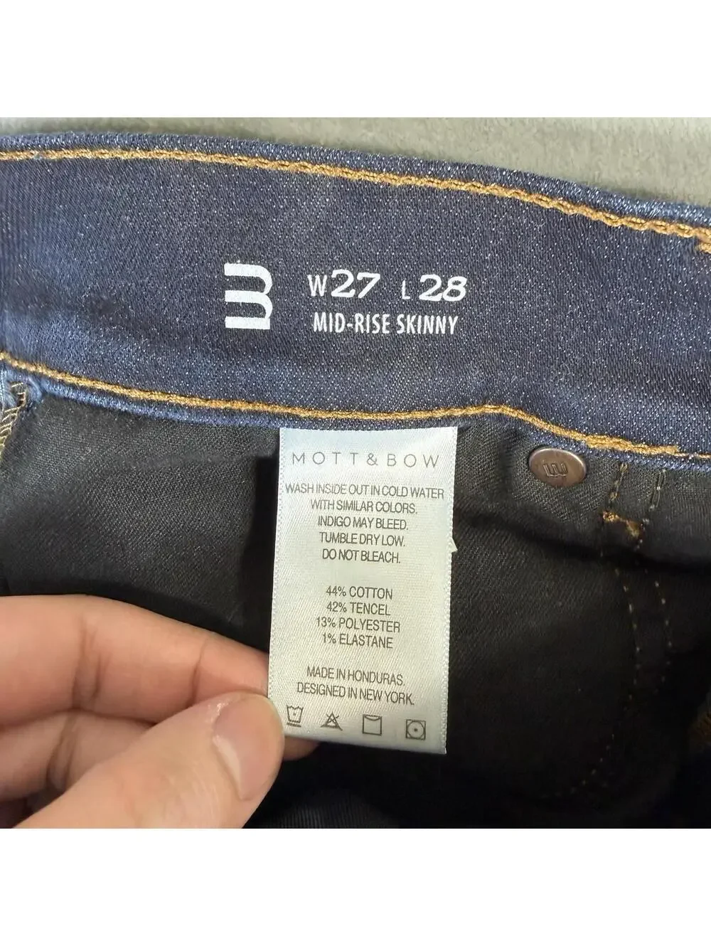 Mott and Bow Mid Rise Skinny Jeans Womens 27x28 Blue Dark Wash Denim Stretch